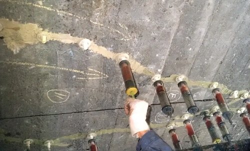 建筑背水面漏水是高壓注漿堵漏還是做防水？